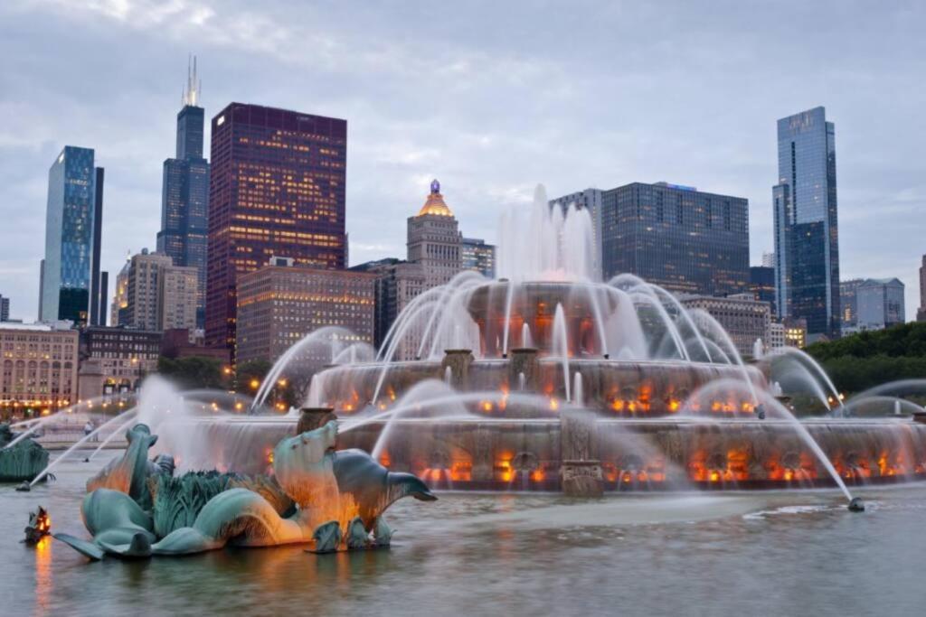 Spacious 2Br Vacation Rental With City View, Optional Parking And Gym Near Mccormick Place & Downtown Chicago Attractions 外观 照片