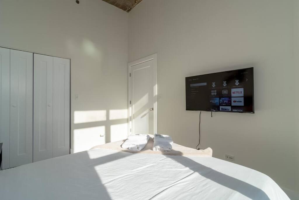 Spacious 2Br Vacation Rental With City View, Optional Parking And Gym Near Mccormick Place & Downtown Chicago Attractions 外观 照片